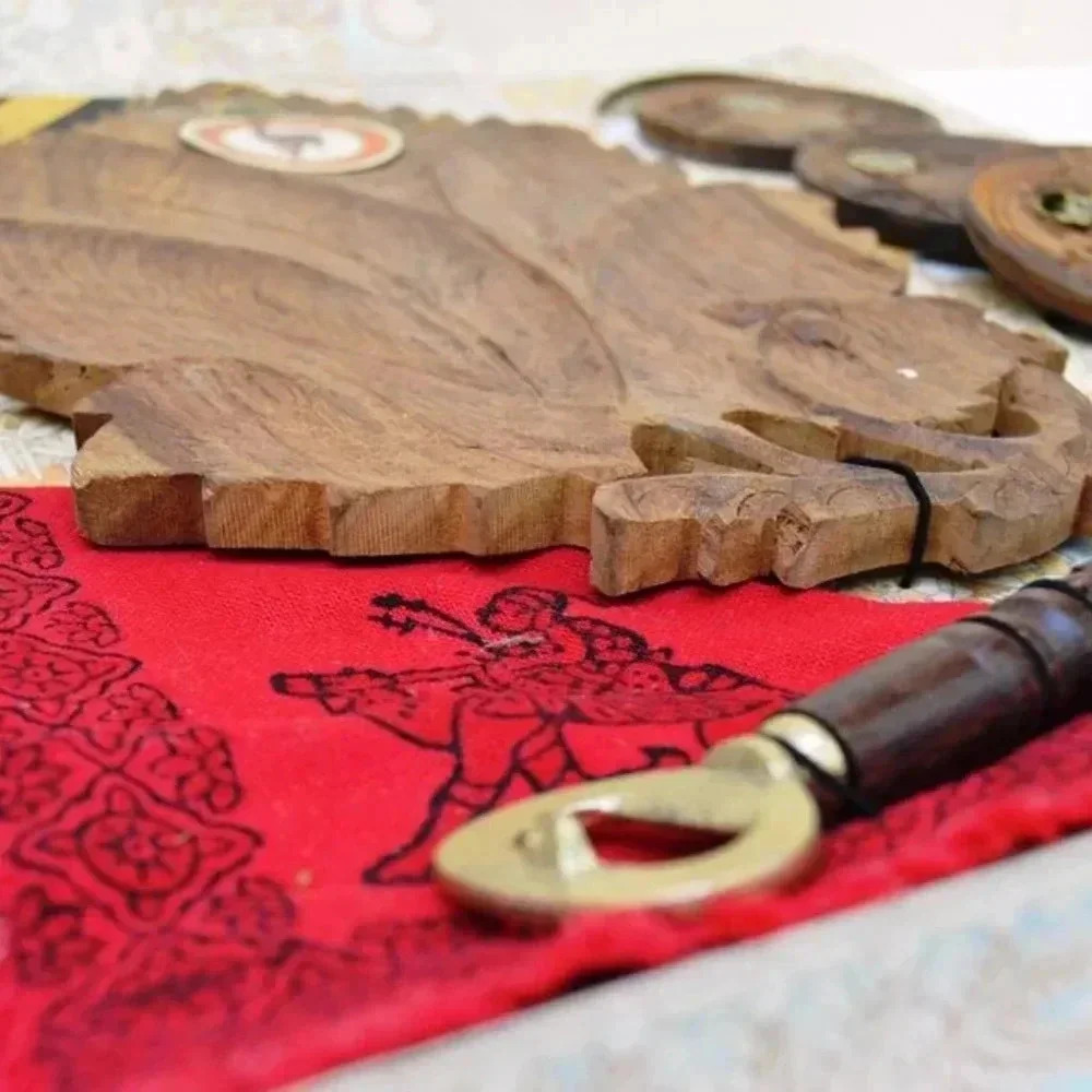 Vintage Mid Century Wooden Hand Carved Leaf Server, Coaster & Bottle Opener Set - Picture 3 of 5